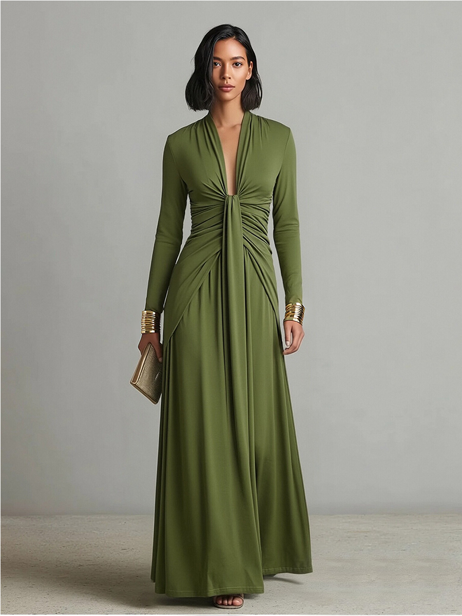 Vestido maxi glamour verde oliva de seda elástica con escote en V profundo y detalles fruncidos