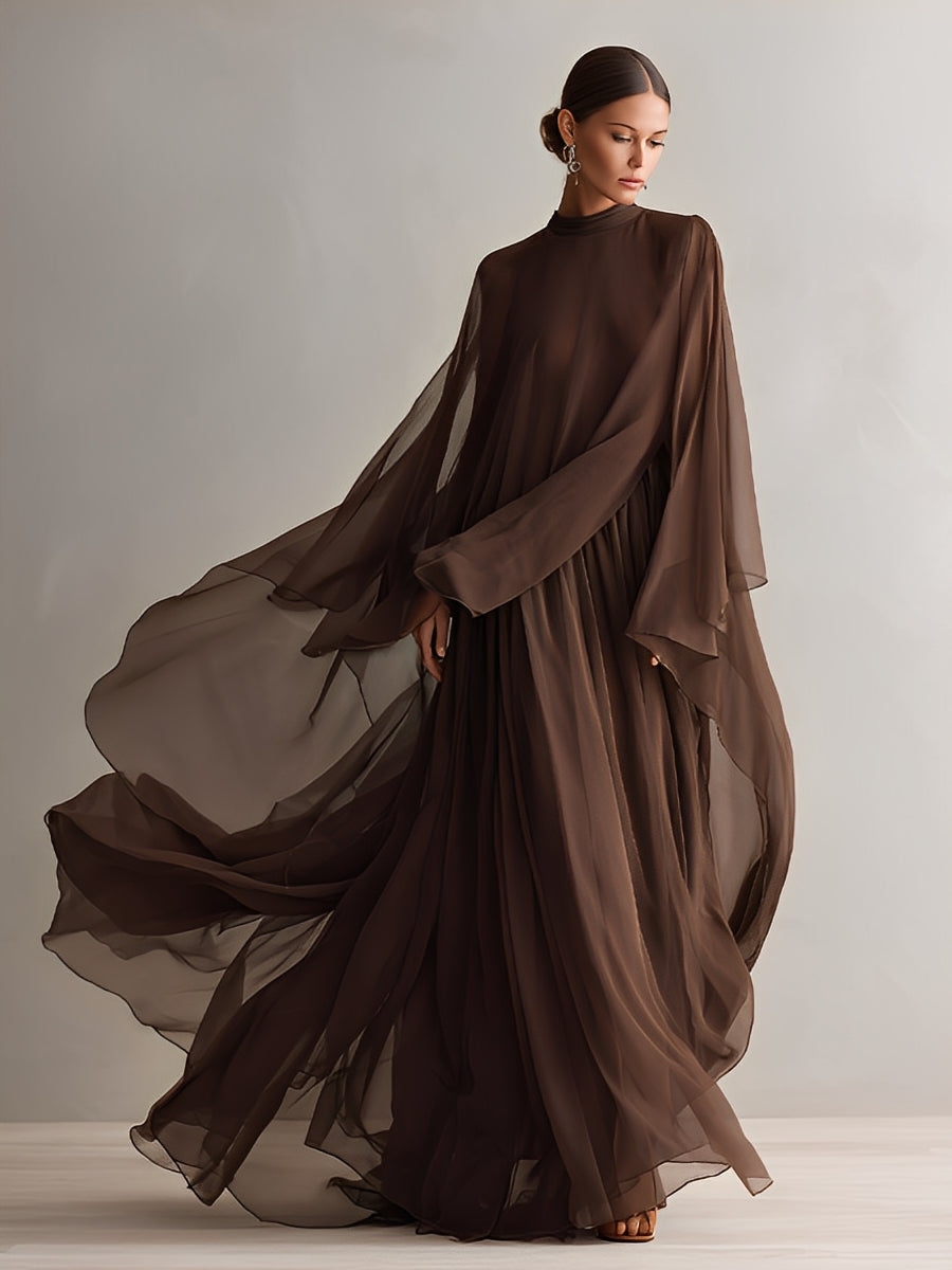 Vestido de gasa marrón intenso con silueta maxi vaporosa y diseño de capa, estilo elegante y glamour moderno