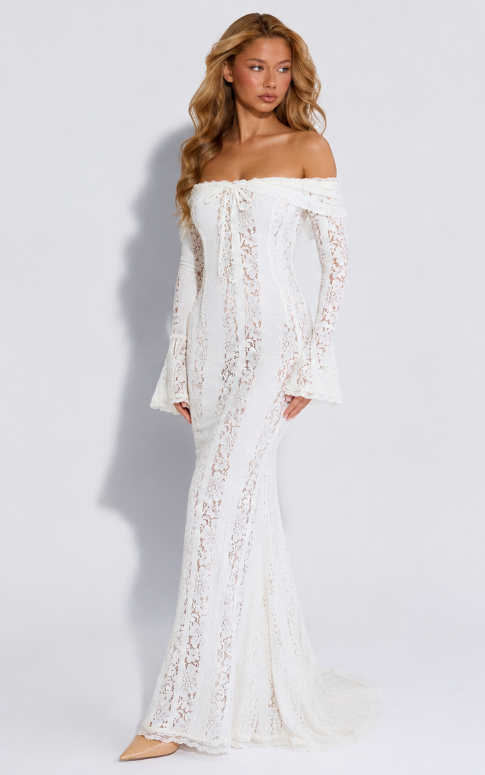 Vestido maxi etéreo de encaje