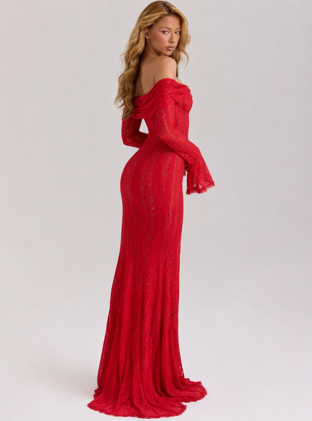 Vestido maxi etéreo de encaje