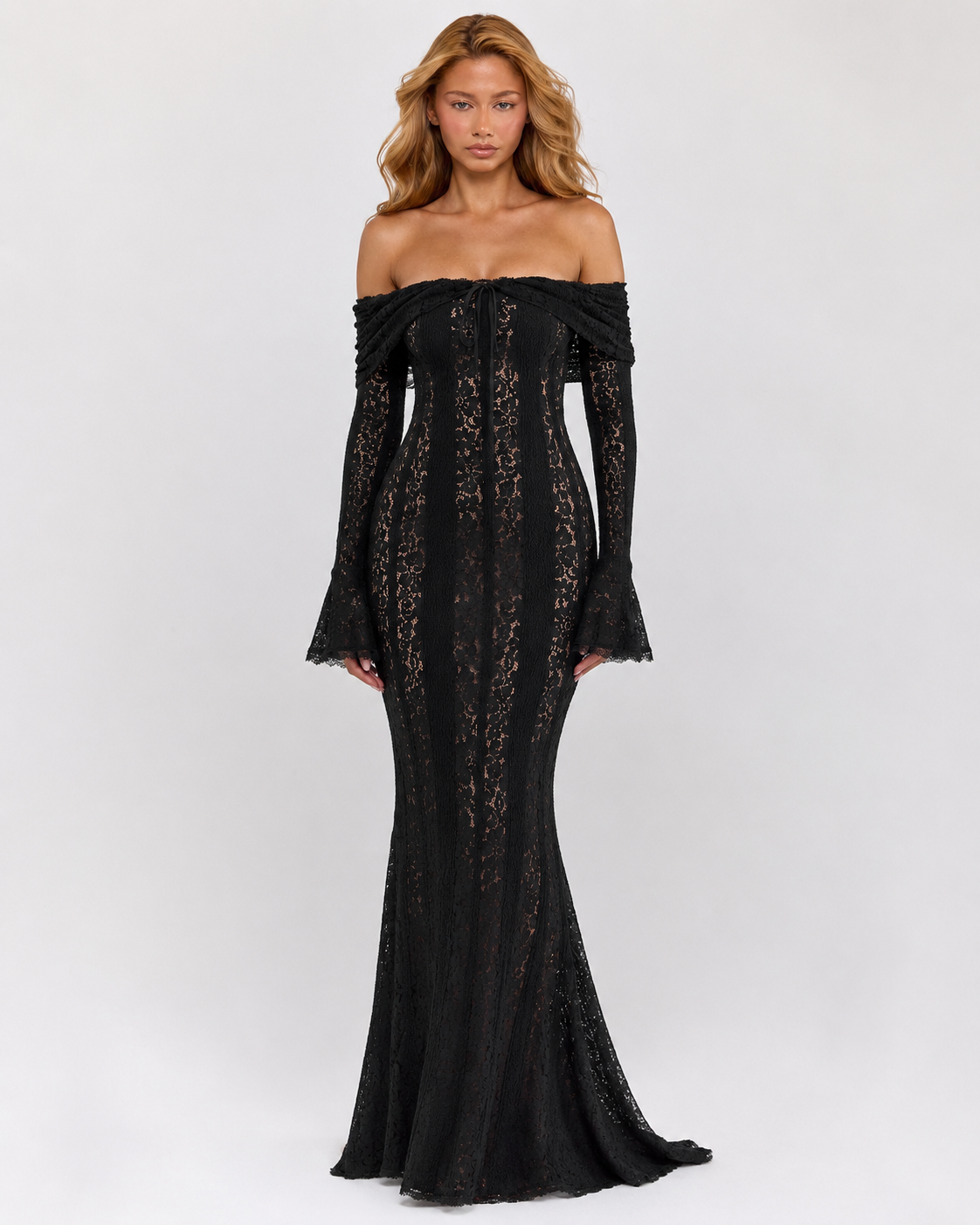 Vestido maxi etéreo de encaje
