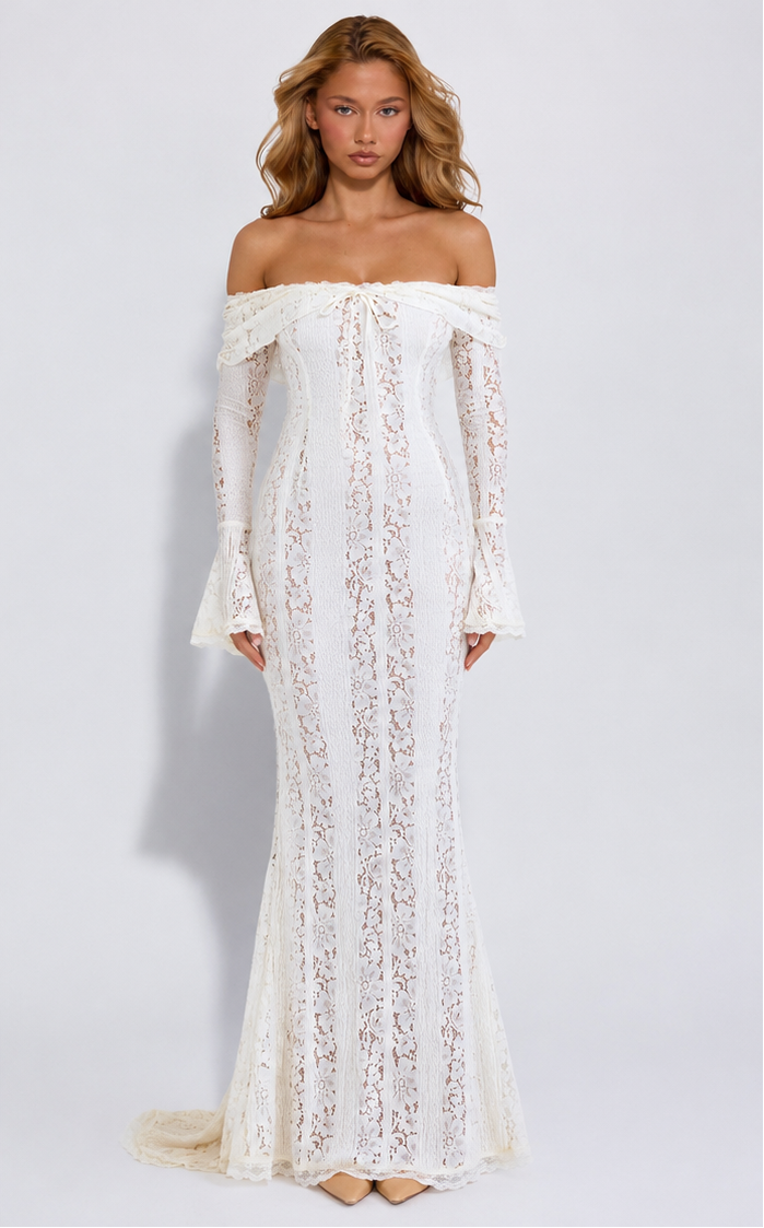 Vestido maxi etéreo de encaje