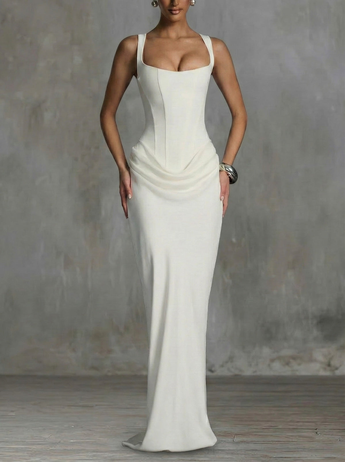 Luna · Vestido largo con escote cuadrado
