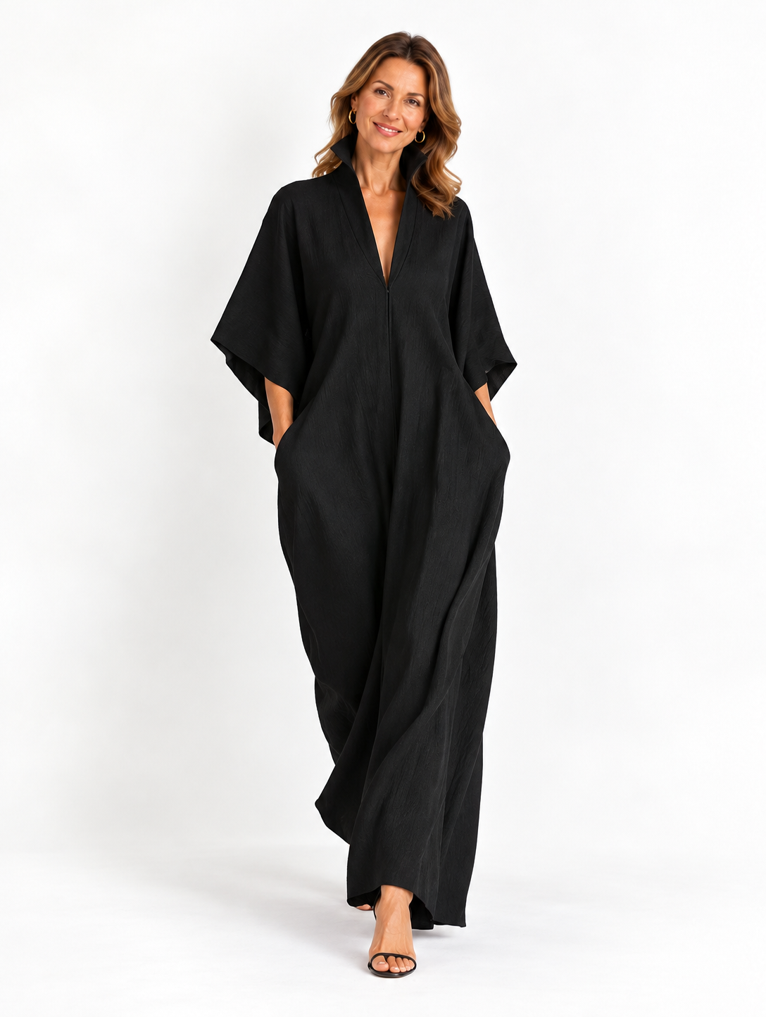 Alessandra • Vestido largo negro oversize minimalista con mangas kimono