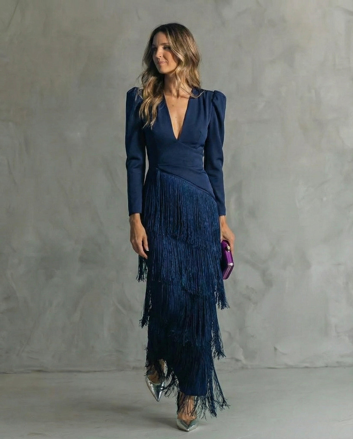 CAMILLA | VESTIDO MIDI ELEGANTE CON MANGAS DE FLECOS